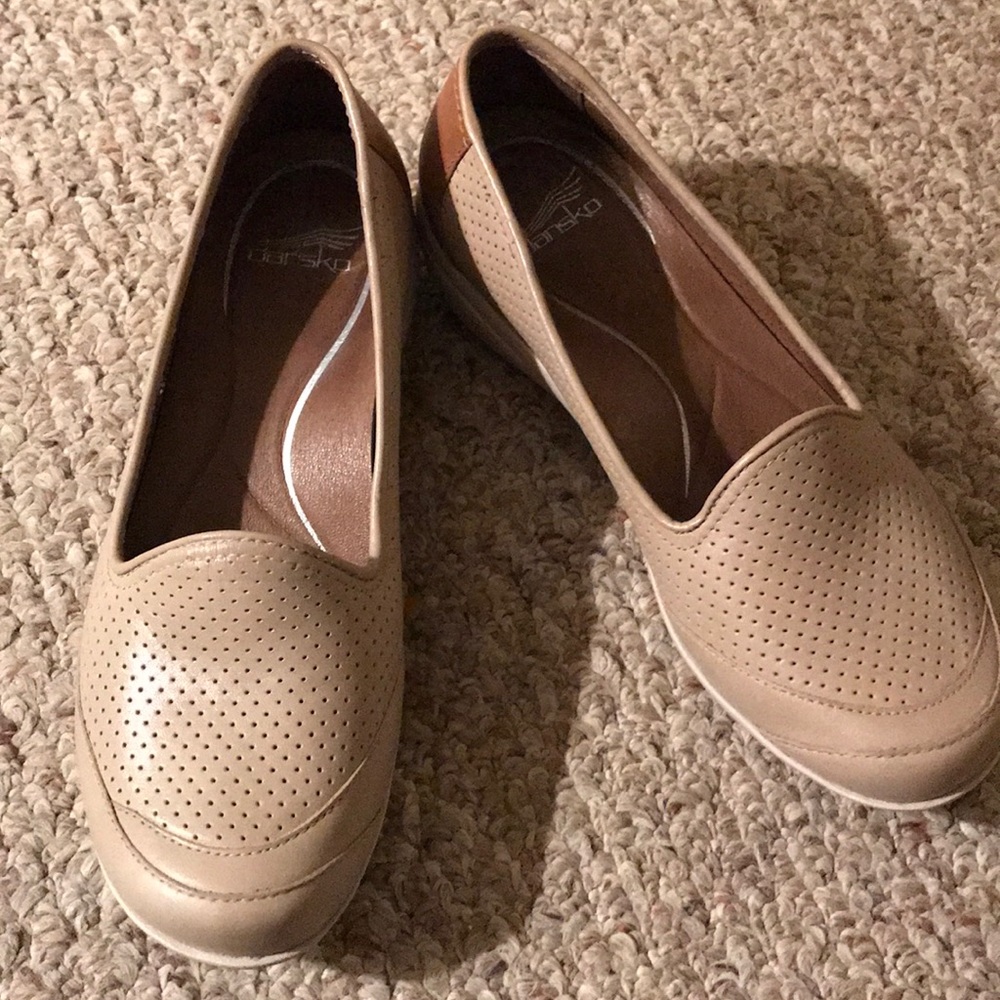 Dansko Marjorie size 37 slip on